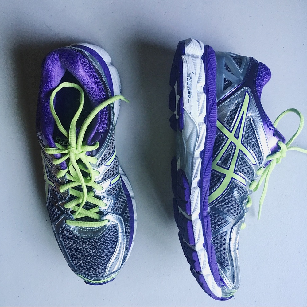 ASICS Women’s Running Sneakers Sz 7 Dynamic Duomax